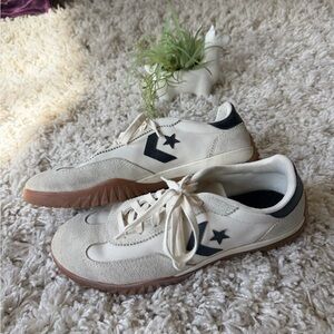 Classic Cream and Black Men's all-Star Converse Limited Sneakers